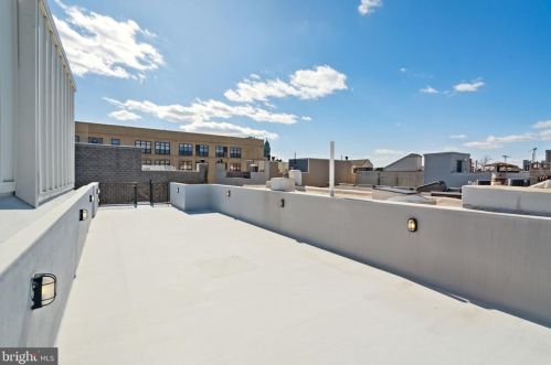 630 Catharine St, Philadelphia PA  19147-2937 exterior