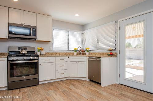 8302 3 St, Tucson AZ 85711-1518 exterior