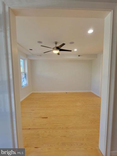 612 Otis Pl, Washington, DC 20010-1702