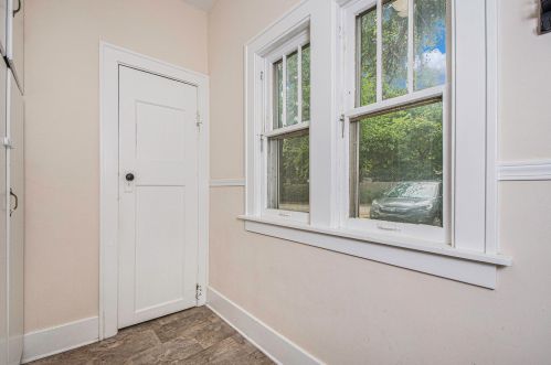 1636 Kalamazoo Ave, Grand Rapids MI 49508-5536 exterior