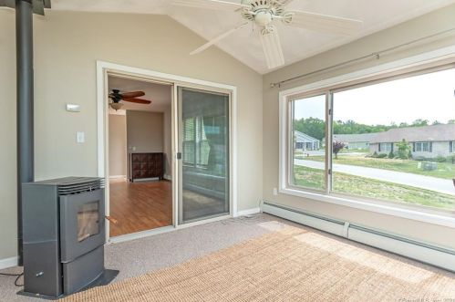 12 Mockingbird Dr, Killingly CT 06239-1539 exterior