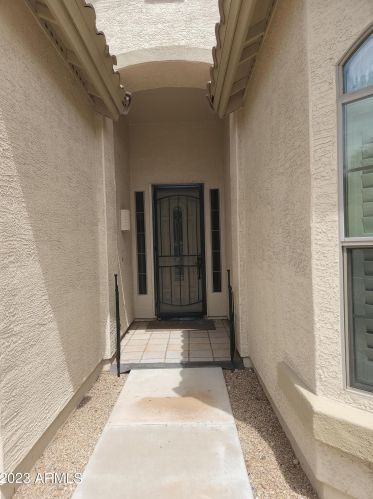 31924 23rd Ave, Phoenix AZ  85085-7049 exterior