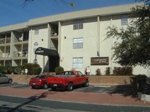 910 Duncan Ln, Austin TX  78705-2658 exterior