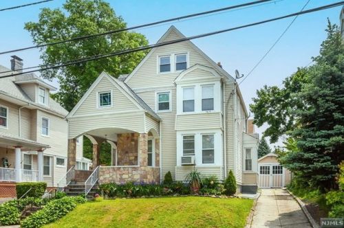 721 Degraw Ave, Newark NJ  07104-1615 exterior