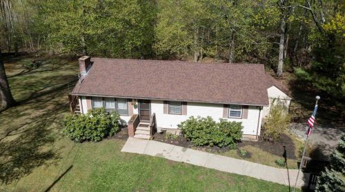 101 Main St, Newton, NH 03858-3118