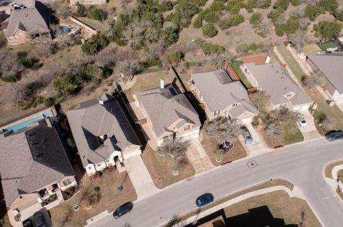 829 Catalina Ln, Austin TX 78737-4715 exterior