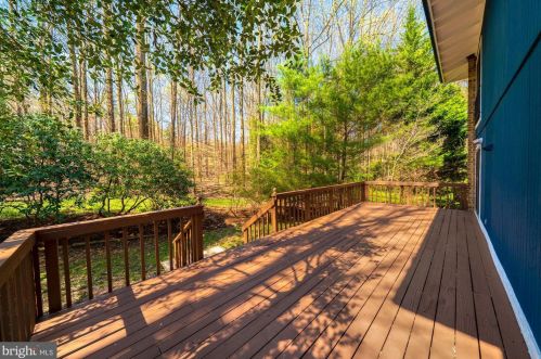 10618 Great Arbor Dr, Rockville MD 20854-4220 exterior