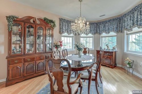 1108 Gatherings Dr, Paterson NJ 07508-1378 exterior