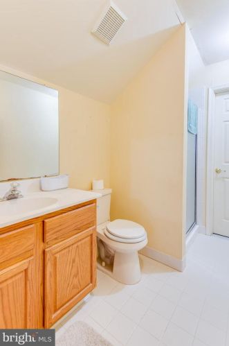 89 Warwick Way, Southampton NJ  08088-1122 exterior