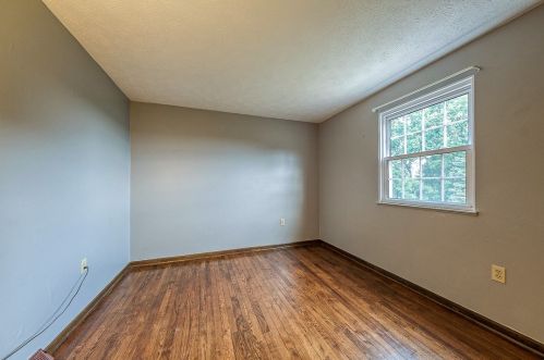 505 Arthur Dr, Moon Twp PA 15108 exterior