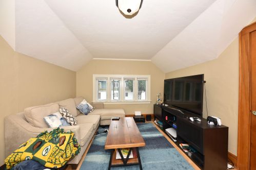 2376 56, Milwaukee WI 53210-2230 exterior