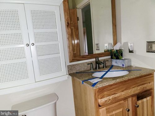 13 Sparrow Cir, Fredon NJ 07860-1493 exterior