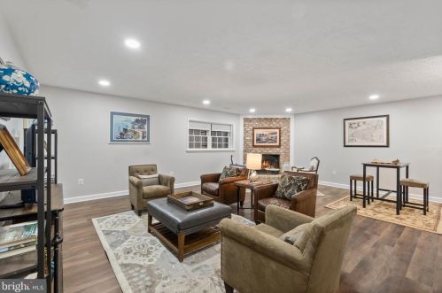 5205 Cottingham Pl, Alexandria VA  22304-3535 exterior