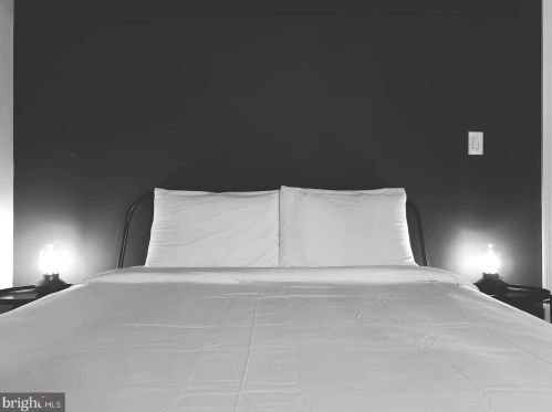 525 11th St, Philadelphia PA  19123-3321 exterior