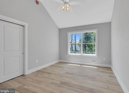 393 Hoover Ave, Berkeley Township NJ 08721-2866 exterior