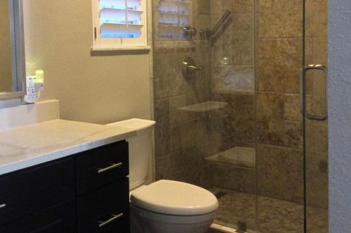 7010 Danwood Dr, Austin TX 78759-3633 exterior