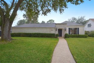 10115 Briar Forest Dr, Houston TX  77042-2417 exterior