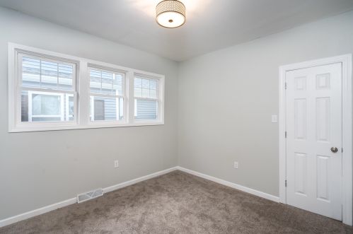 1321 57, Milwaukee WI 53214-3429 exterior