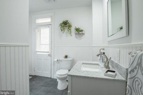 355 Ross St, Lancaster PA 17602-1941 exterior