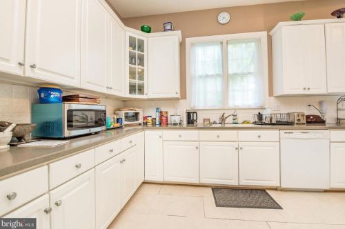 2600 Northrup Dr, Rockville MD 20850-3083 exterior