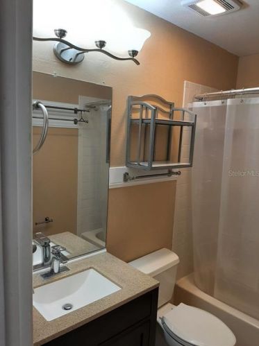 14736 Norwood Oaks Dr, Tampa FL  33613-4562 exterior