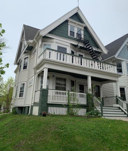 633 Burleigh St, Milwaukee, WI 53212-2120