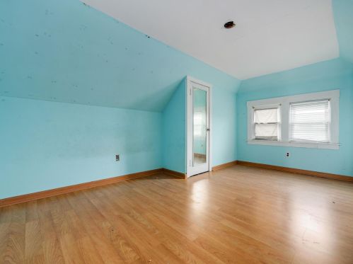 1747 Monticello Ave, Chicago IL 60618-5320 exterior