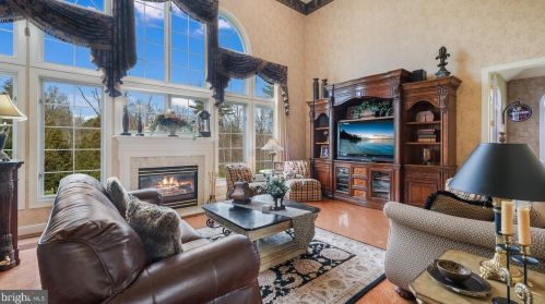 2706 Dillon Dr, Jamison PA 18929-1259 exterior