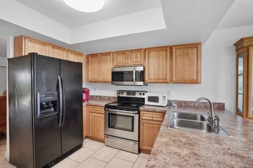 2632 44 St, Naples FL 34116-7920 exterior