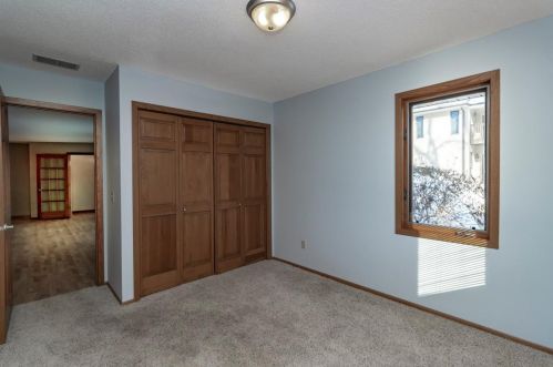 7664 Borman Way, South Saint Paul MN 55076-2967 exterior