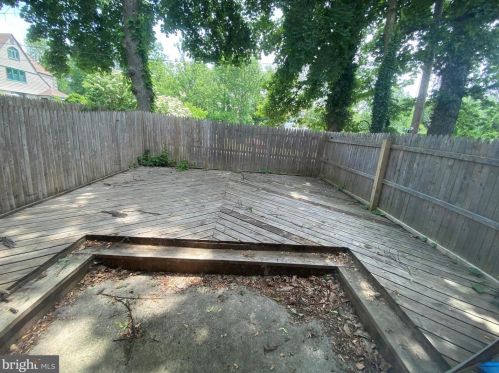 6764 Emlen St, Philadelphia PA  19119-2601 exterior