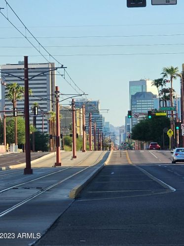 4750 Central Ave, Phoenix AZ  85040-2150 exterior