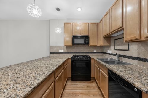 1354 Indiana Ave, Chicago IL  60605-2604 exterior