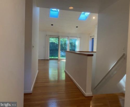 8108 Appalachian Ter, Rockville MD 20854-4050 exterior