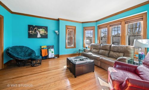 5522 Cornelia Ave, Chicago IL 60657-1019 exterior