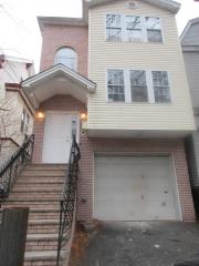 193 Renner Ave, Newark NJ  07112-2111 exterior