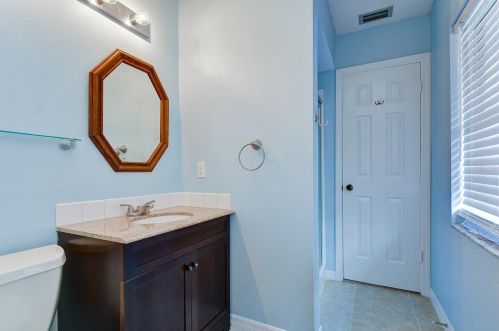 4219 Cartnal Ave, Tampa FL  33618-8600 exterior