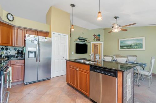 841 2 St, Naples FL 34117-9326 exterior