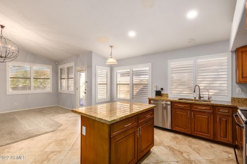 21824 44th Pl, Phoenix AZ 85050-6935 exterior