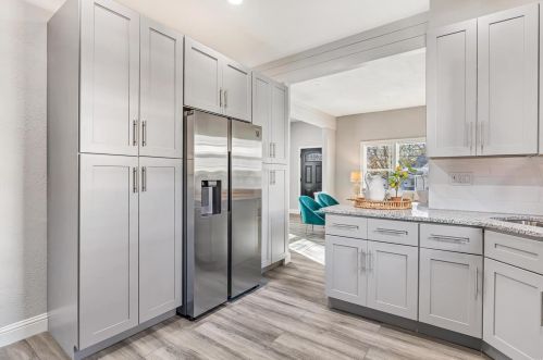 325 Hoffmeister Ave, Saint Louis MO 63125-1608 exterior