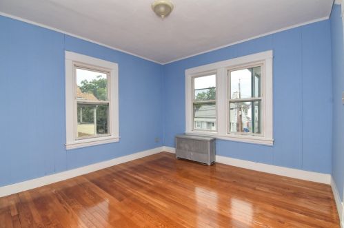 42 Shawmut St, Springfield MA  01108-2922 exterior