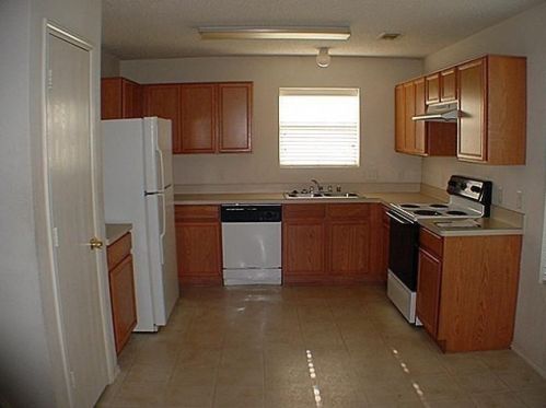 7528 Amber Dr, Dallas TX  75241-4556 exterior