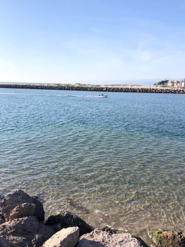 320 Rossmore Dr, Oxnard CA  93035-4465 exterior