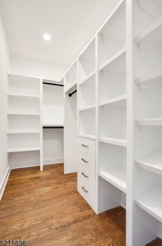 78 Elmwood Dr, Livingston NJ 07039-2233 exterior