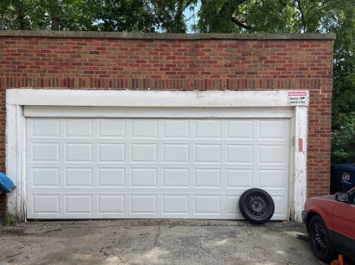 1043 10 Ave, Broadview IL 60153-1927 exterior