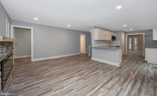 10402 Great Arbor Dr, Rockville MD  20854-4215 exterior