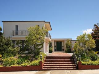 10840 Savona Rd, Los Angeles CA  90077-2307 exterior