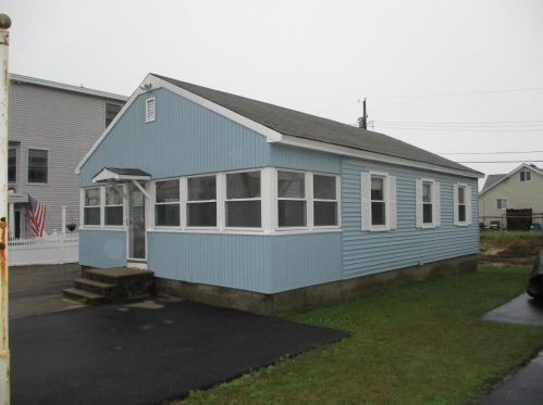 164 Tilton St, Seabrook, NH 03874-4739