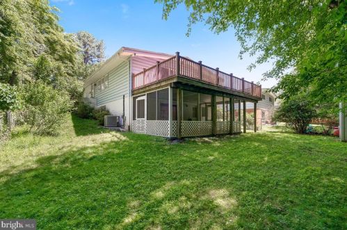 402 Hillsboro Dr, Silver Spring MD  20902-3129 exterior