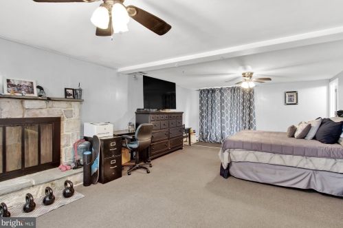 1243 Crestwood Dr, Pottstown PA 19464-2931 exterior